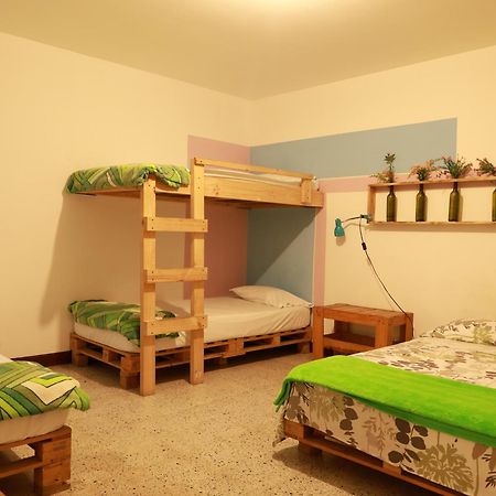 Hostal Rich Medellin Luaran gambar