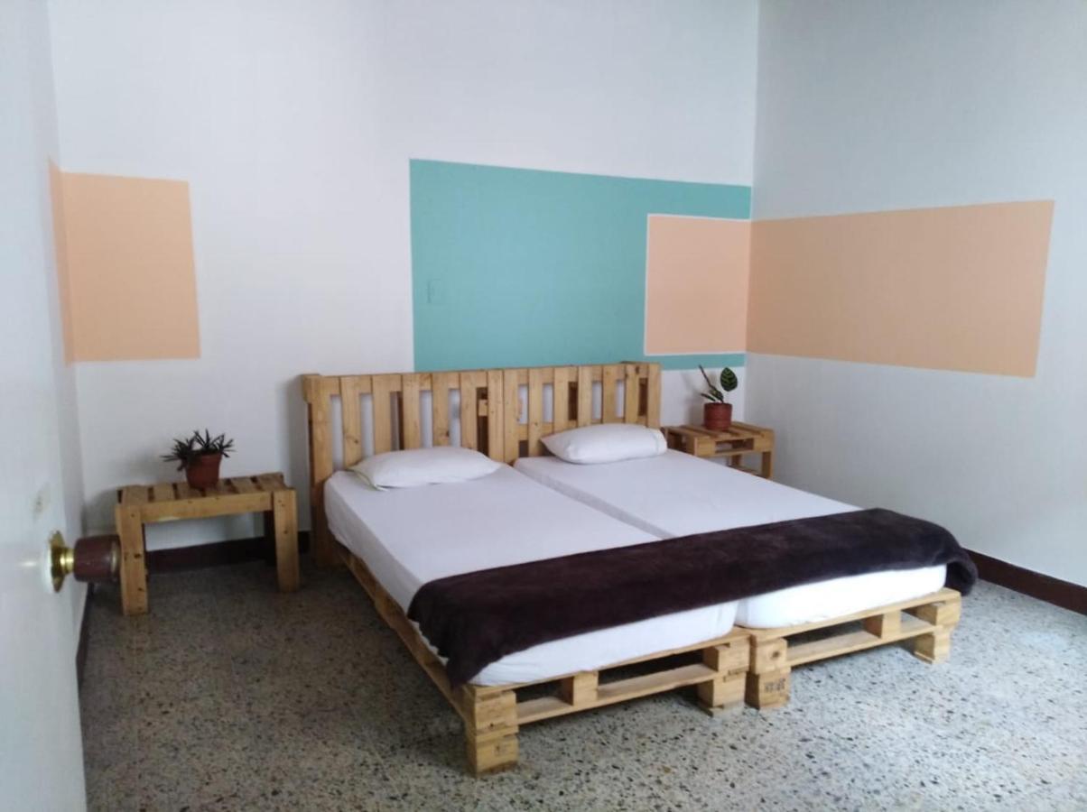 Hostal Rich Medellin Luaran gambar
