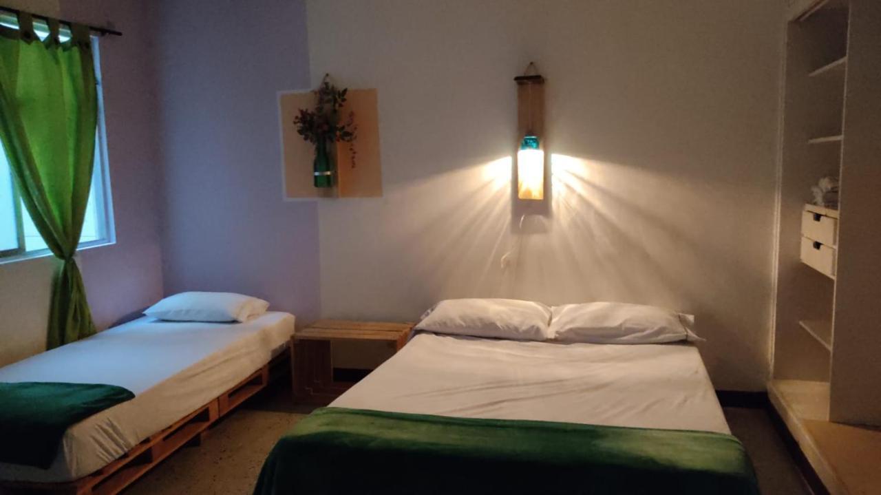 Hostal Rich Medellin Luaran gambar