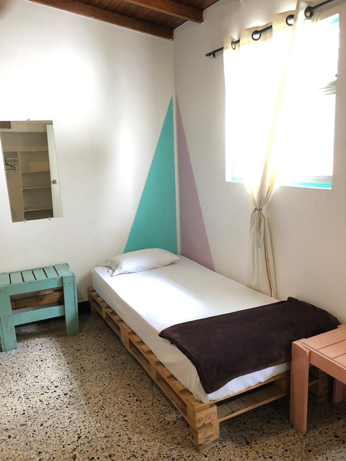 Hostal Rich Medellin Luaran gambar