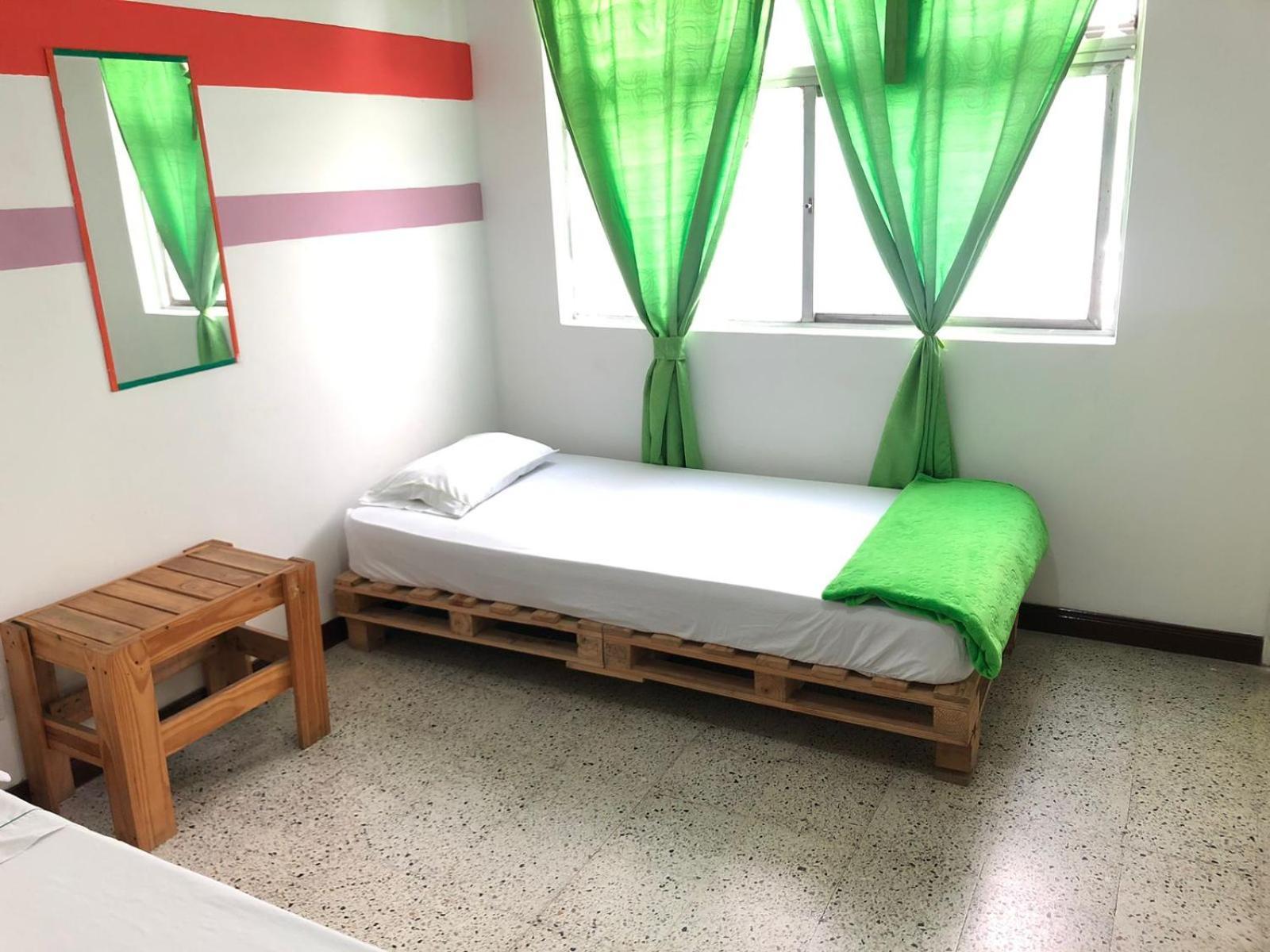 Hostal Rich Medellin Luaran gambar