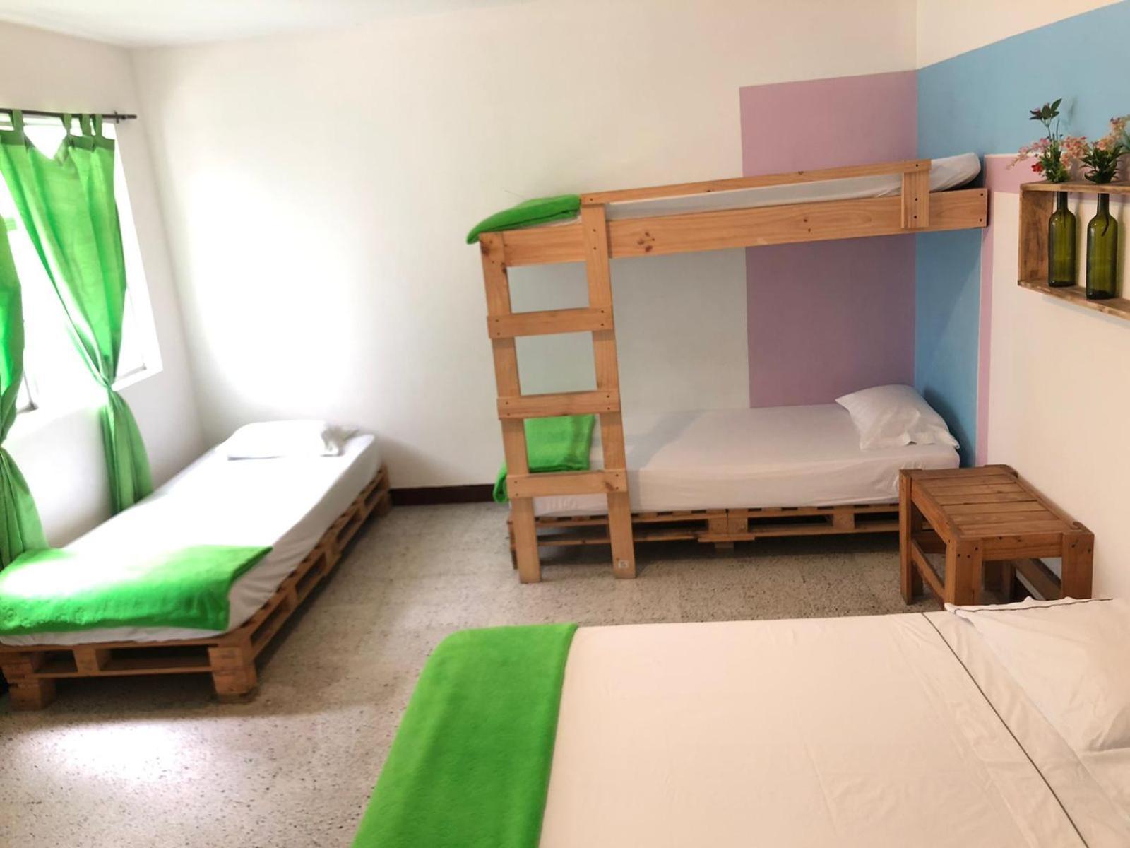 Hostal Rich Medellin Luaran gambar