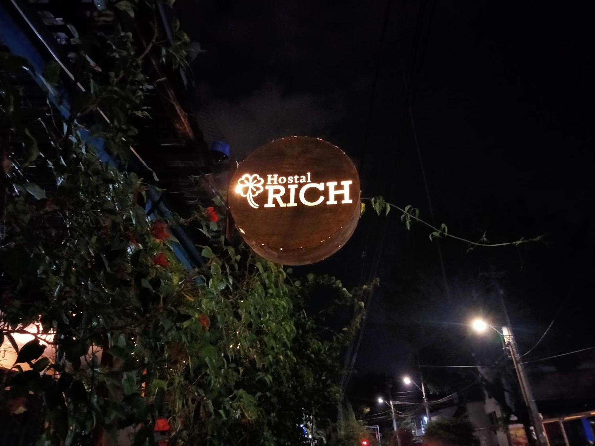 Hostal Rich Medellin Luaran gambar