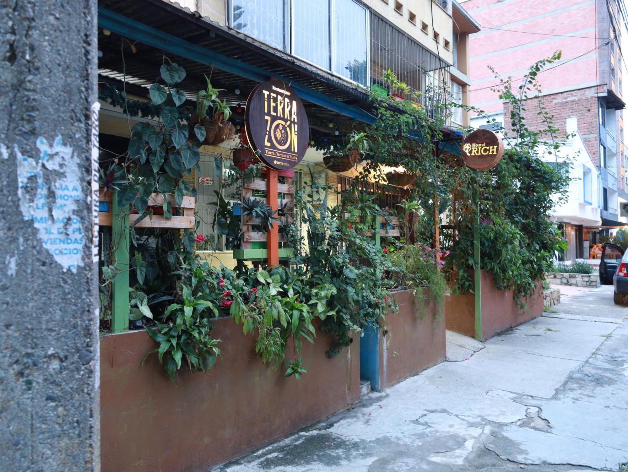 Hostal Rich Medellin Luaran gambar