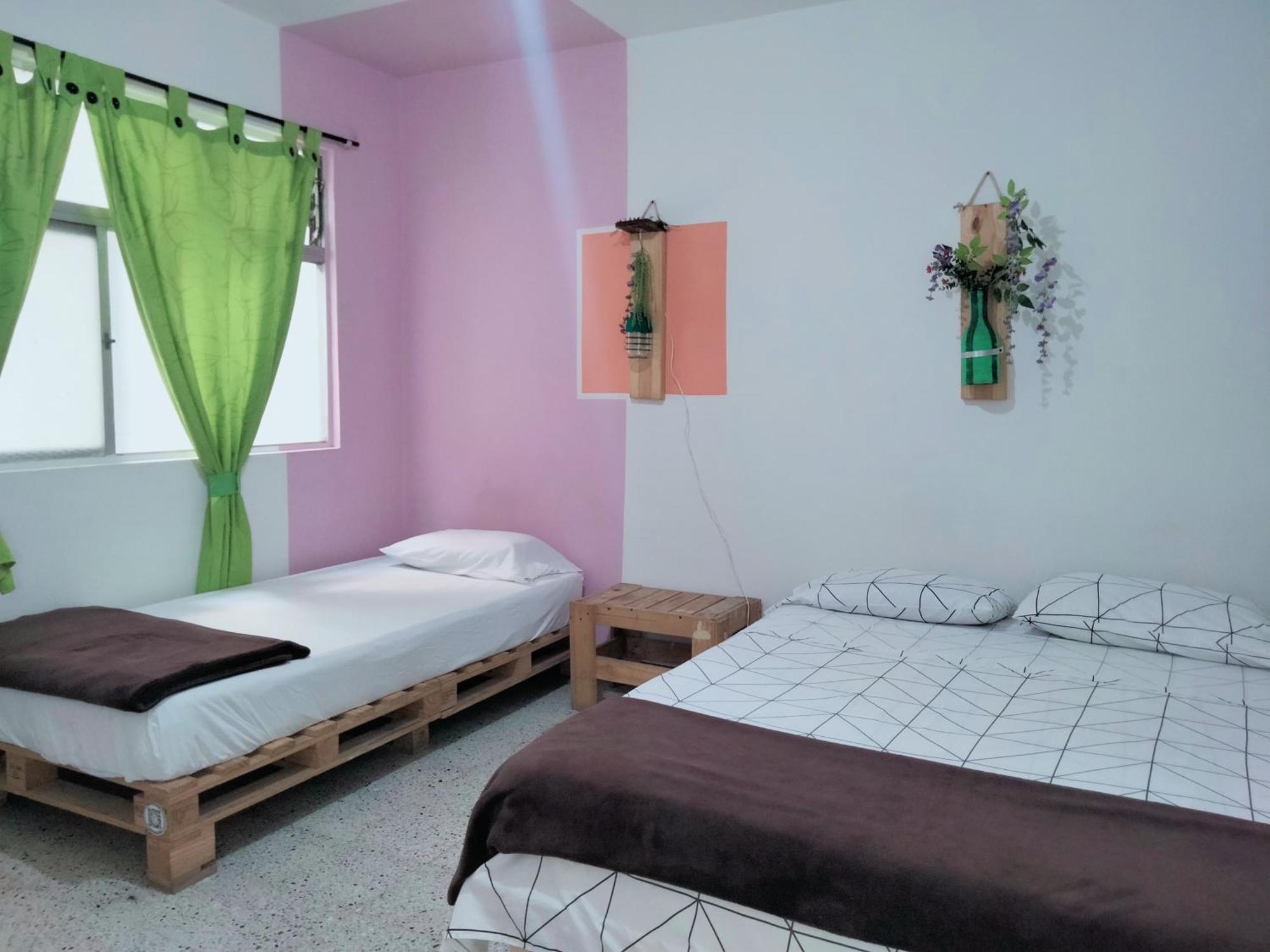 Hostal Rich Medellin Luaran gambar