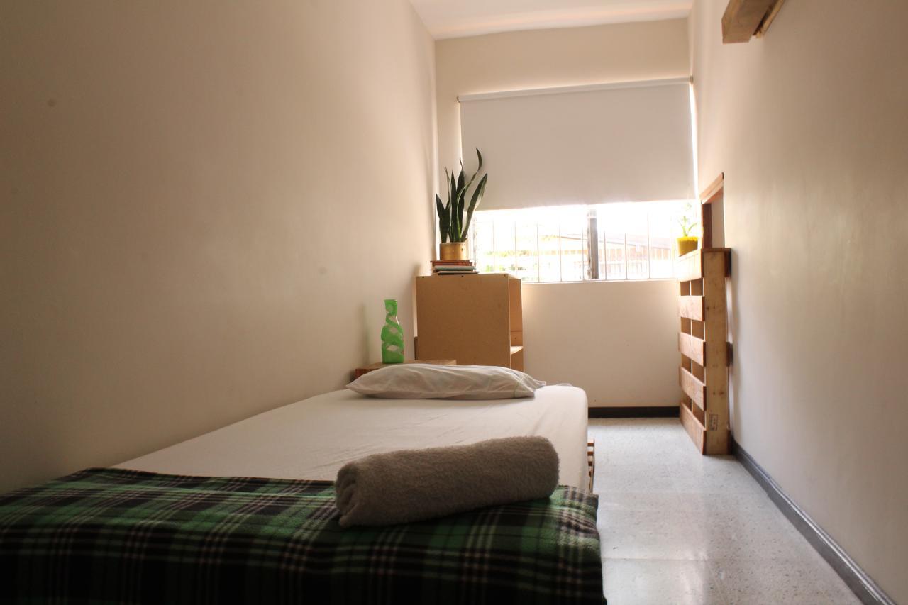 Hostal Rich Medellin Luaran gambar