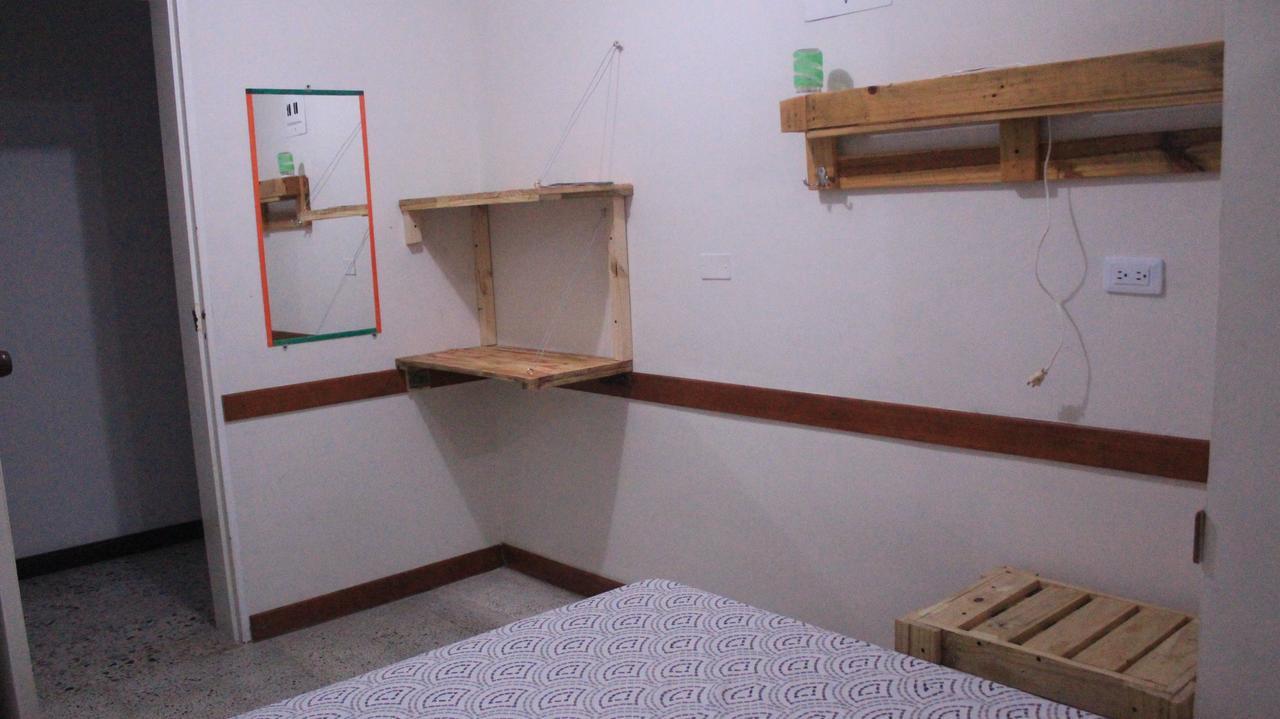 Hostal Rich Medellin Luaran gambar