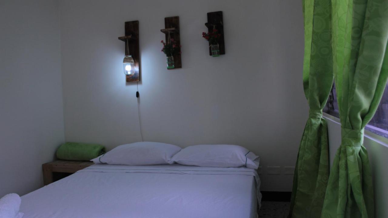 Hostal Rich Medellin Luaran gambar