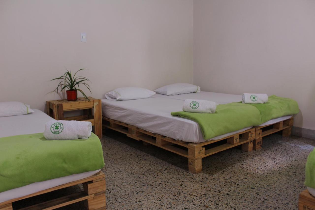 Hostal Rich Medellin Luaran gambar
